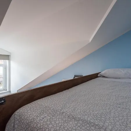 Sui Tetti Di - Centro - Piazza Castello Apartamento