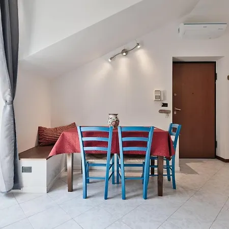 Sui Tetti Di - Centro - Piazza Castello Apartamento *