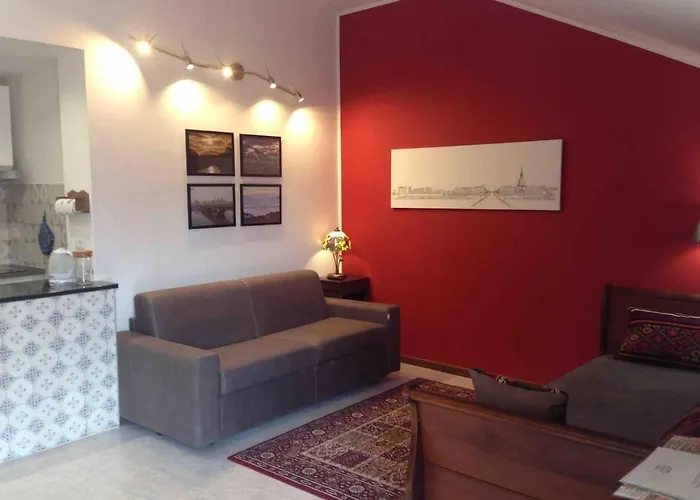 Sui Tetti Di - Centro - Piazza Castello Lägenhet *