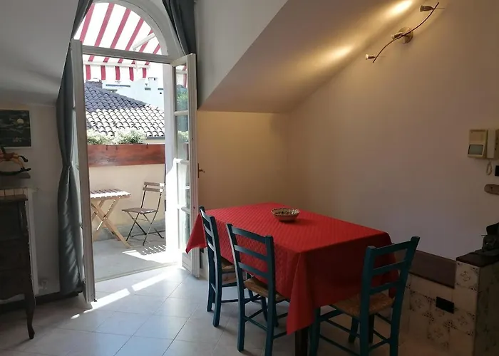 Sui Tetti Di - Centro - Piazza Castello Апартаменты
