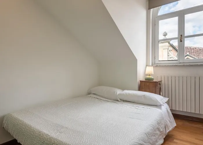 Sui Tetti Di - Centro - Piazza Castello Apartman